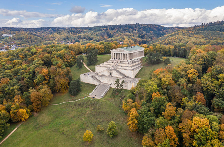 Die Walhalla in Donaustauf – Gedenkstätte für berühmte Personen deutscher Sprache