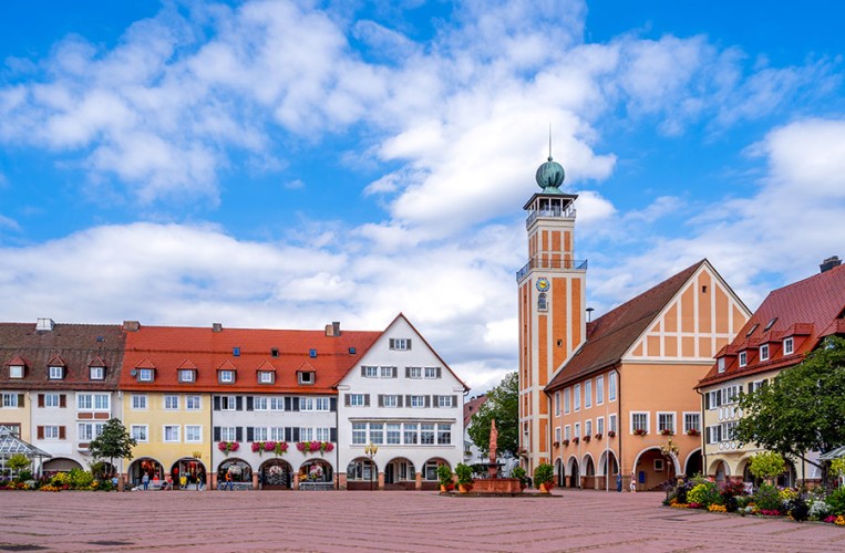 Beeidruckend ist der größte Marktplatz Deutschlands in Freudenstadt