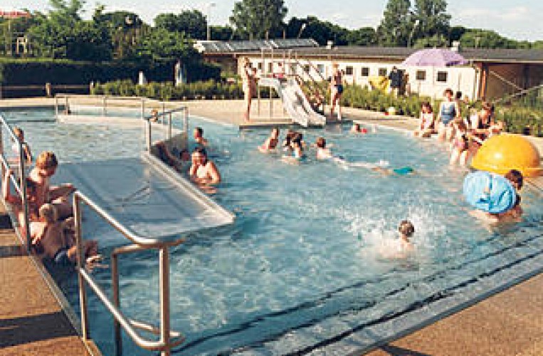 Sommerbad Staaken-West
