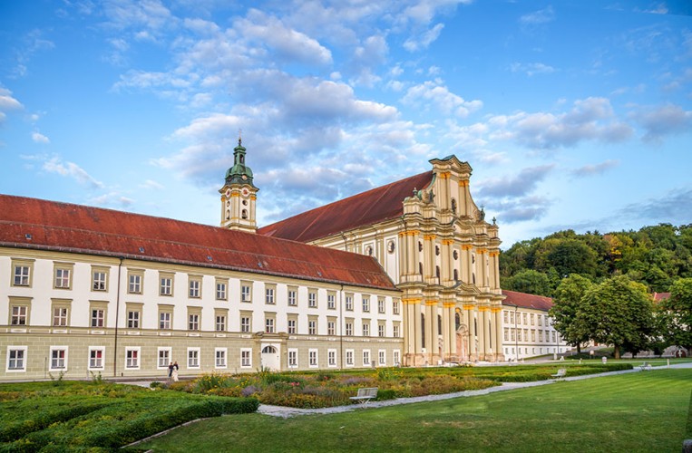 Imposant ist die Abtei in Fürstenfeldbruck