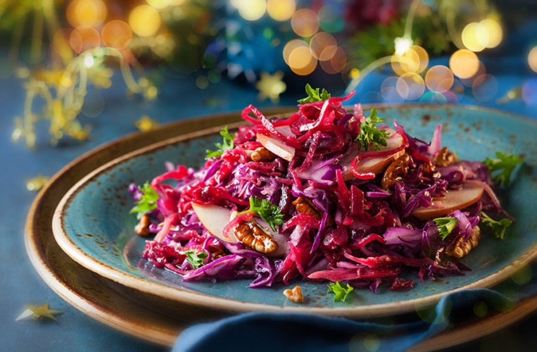 Rotkraut mal anders - Festlicher Rotkrautsalat mit Apfel und Walnüssen