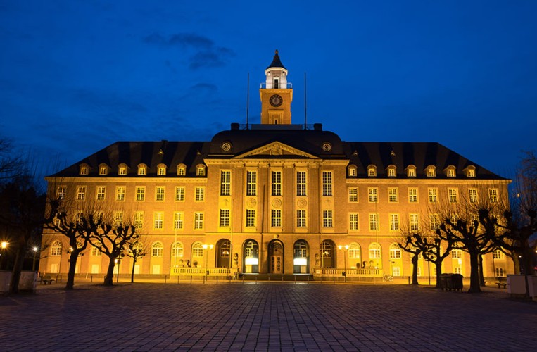 Das Rathaus von Herne bei Nacht