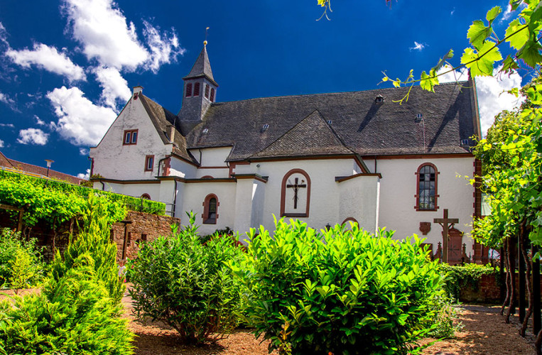 Besonders der Franziskusgarten begeistert im Kloster Engelberg