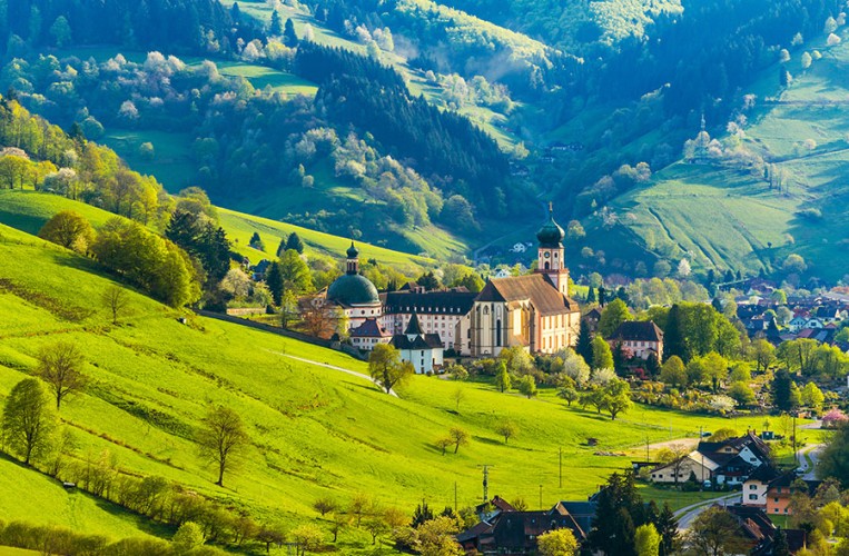 Die Gemeinde Münstertal mit dem Benediktinerkloster St. Trudpert