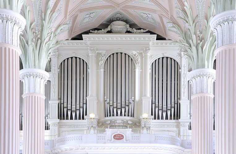 Ein schönes Beispiel für historische Orgeln ist die in der Leipziger Nikolaikirche