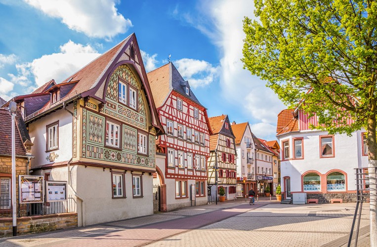 Blick auf die Altstadt von Bensheim mit dem Heilig Geist Hospital