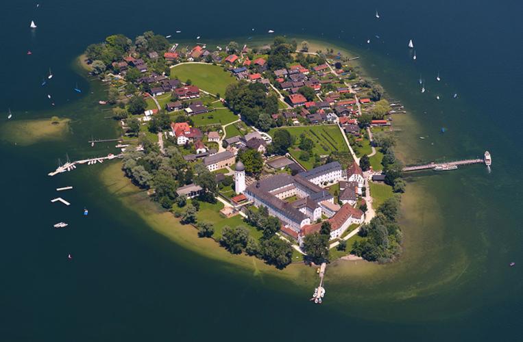 Kloster Frauenwörth auf der Fraueninsel