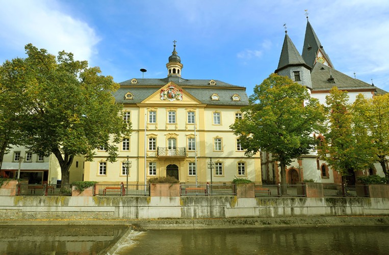Eine Sehenswürdigkeit der Stadt Kirn im Naheland ist das Rathaus von 1769