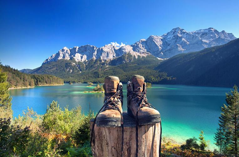 Traumhafte Ausblicke beim Wandern in der Ferienregion Zugspitz