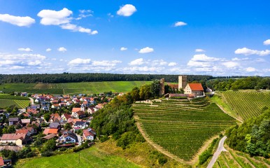 Blick auf Brackenheim und Burg Neipperg